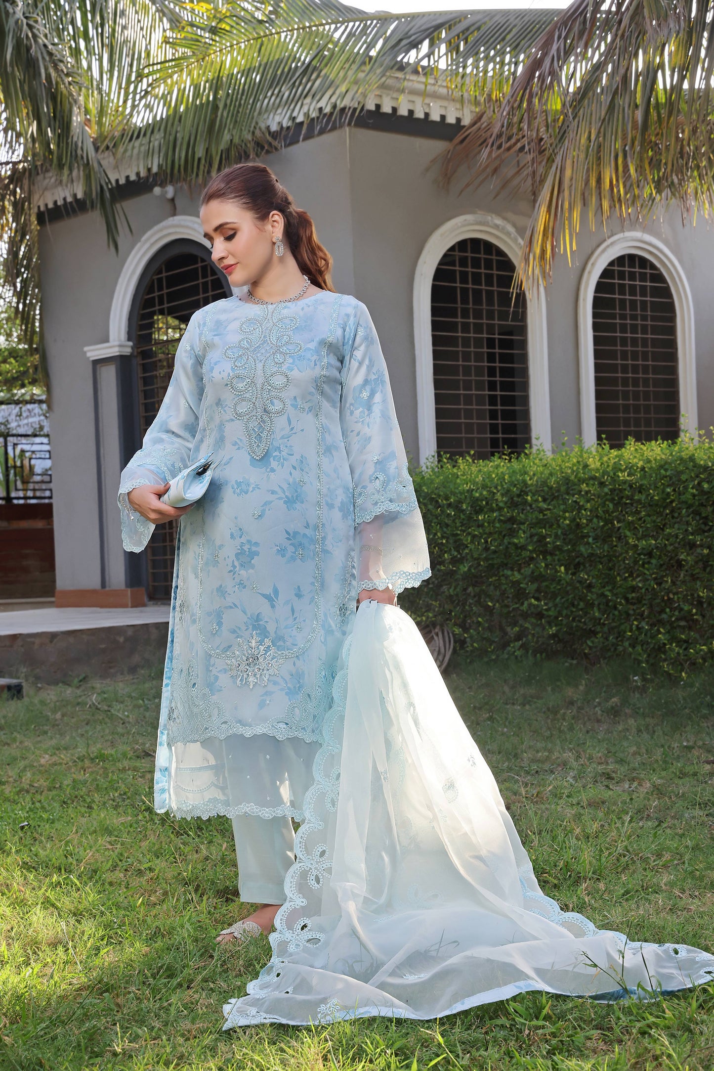Lavish | Dressline | Luxury Lawn