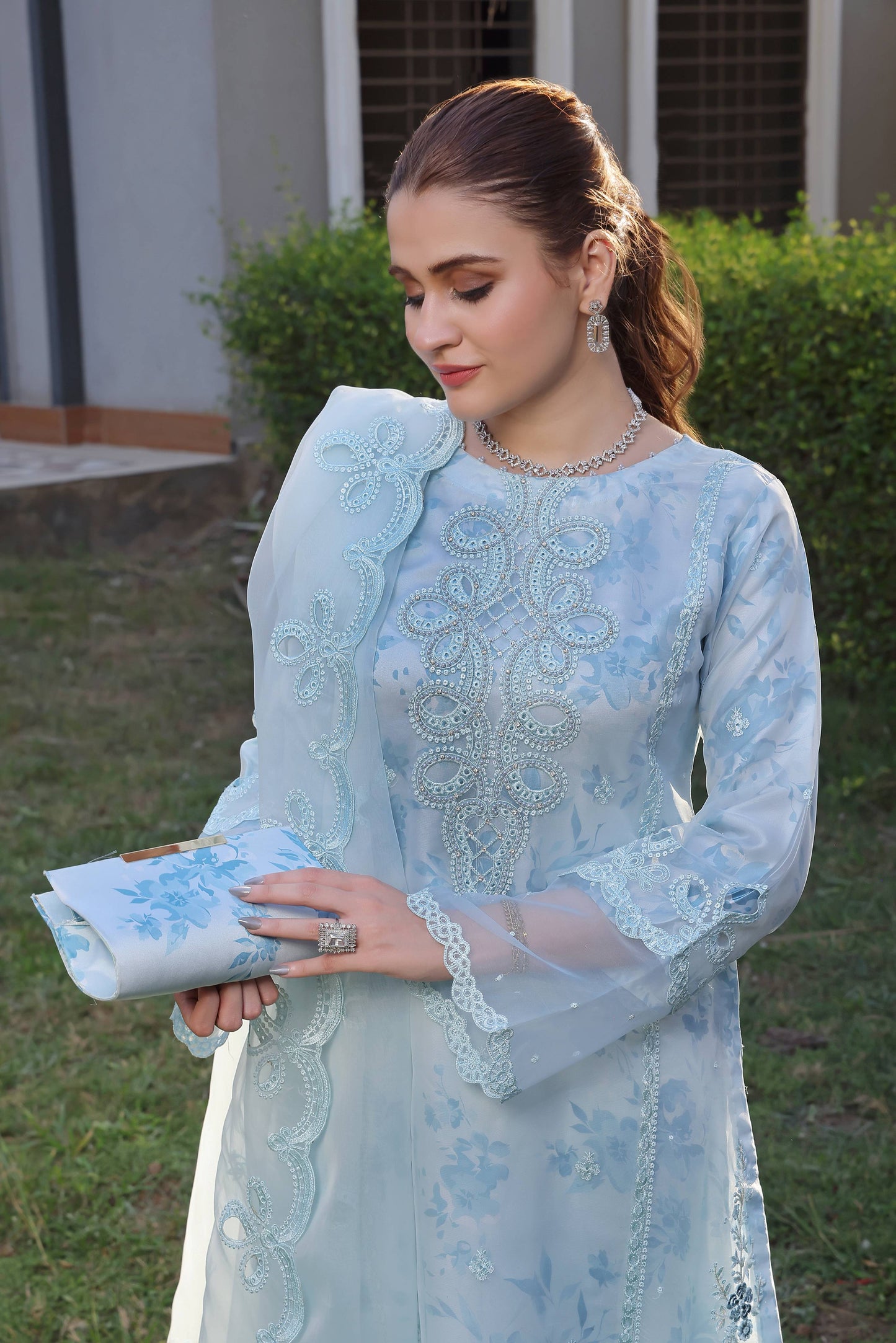 Lavish | Dressline | Luxury Lawn