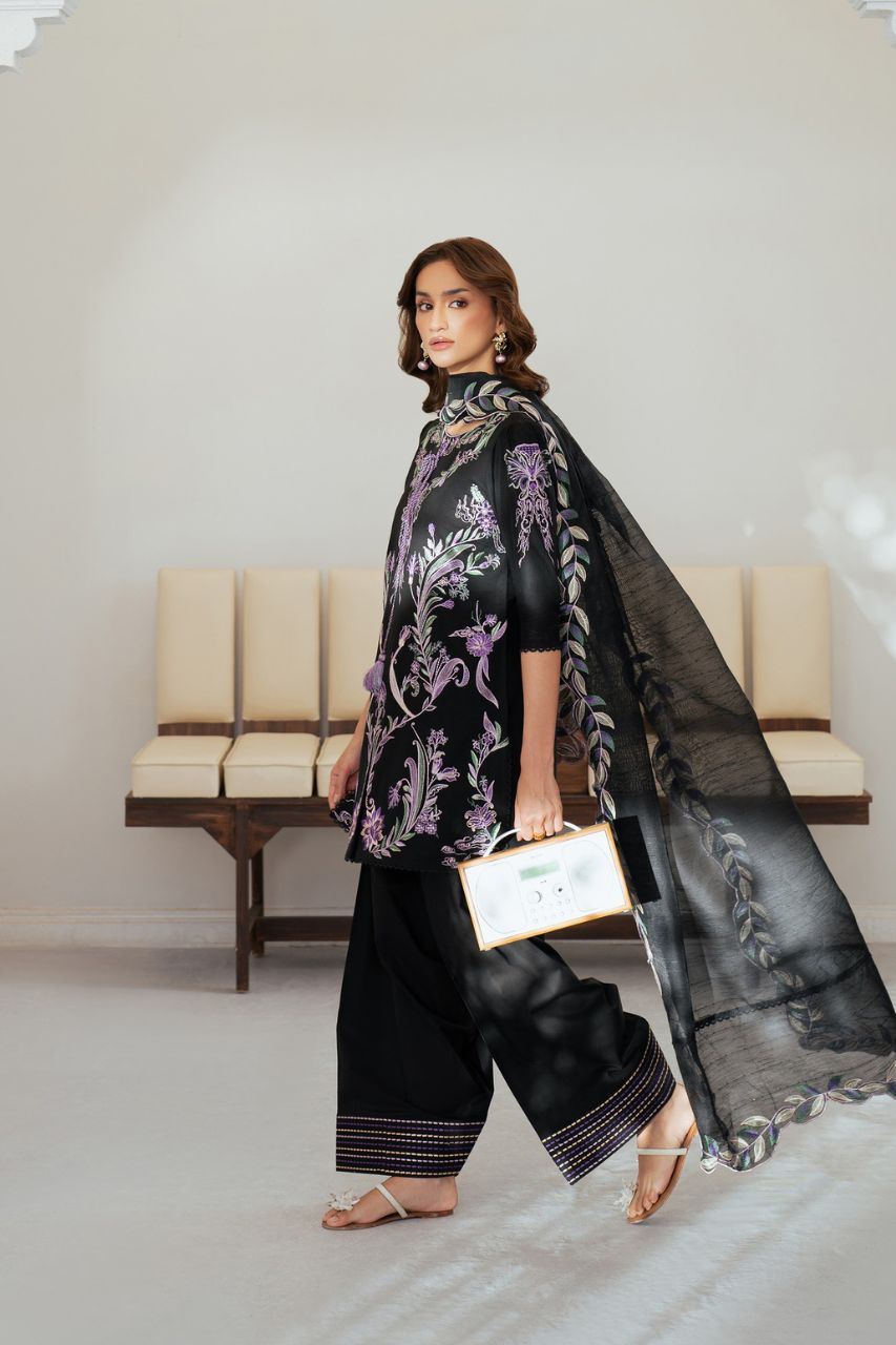 Sera By Mahnur | Lawn'26