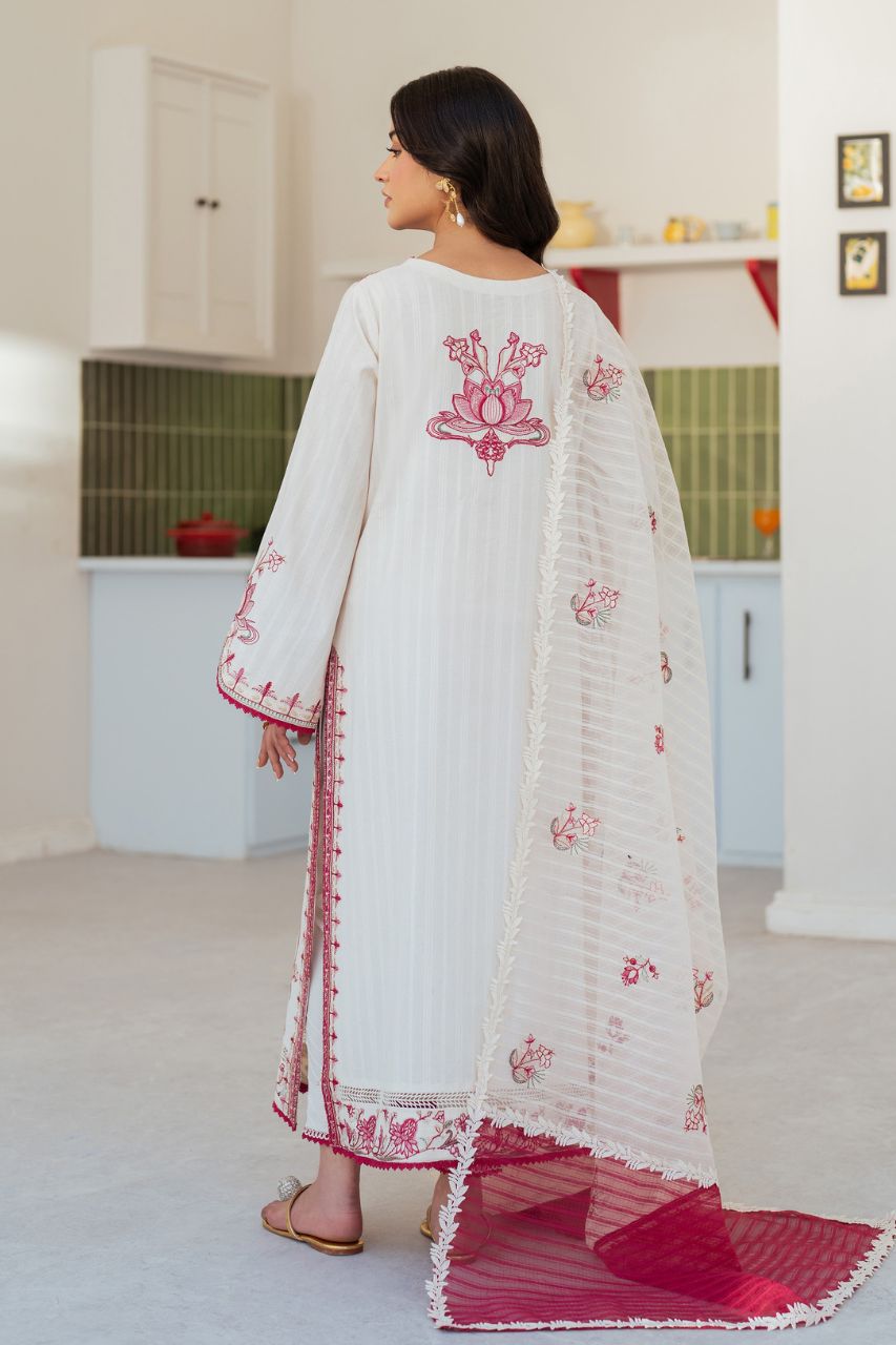 Sera By Mahnur | Lawn'26