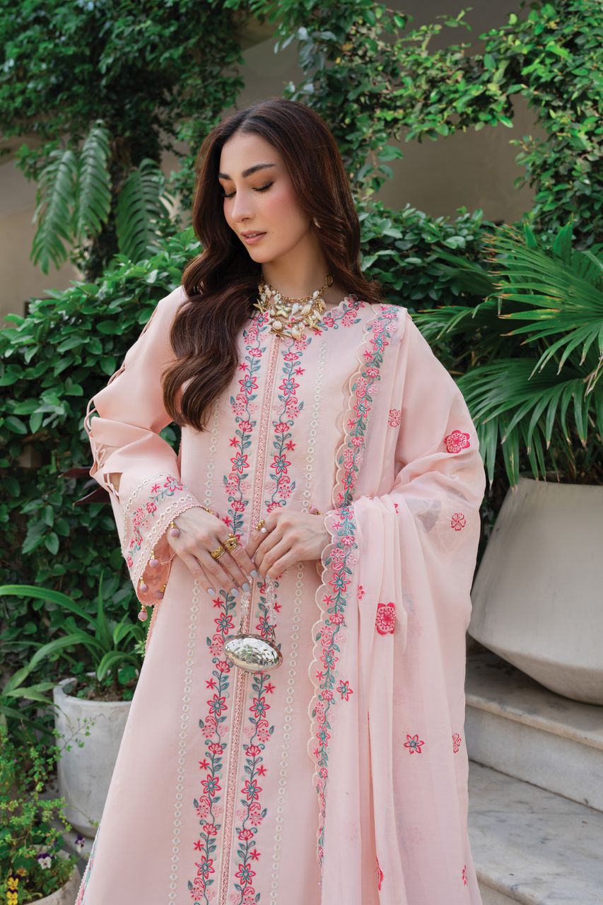 Amaya By Mahnur | Luxury Lawn'26