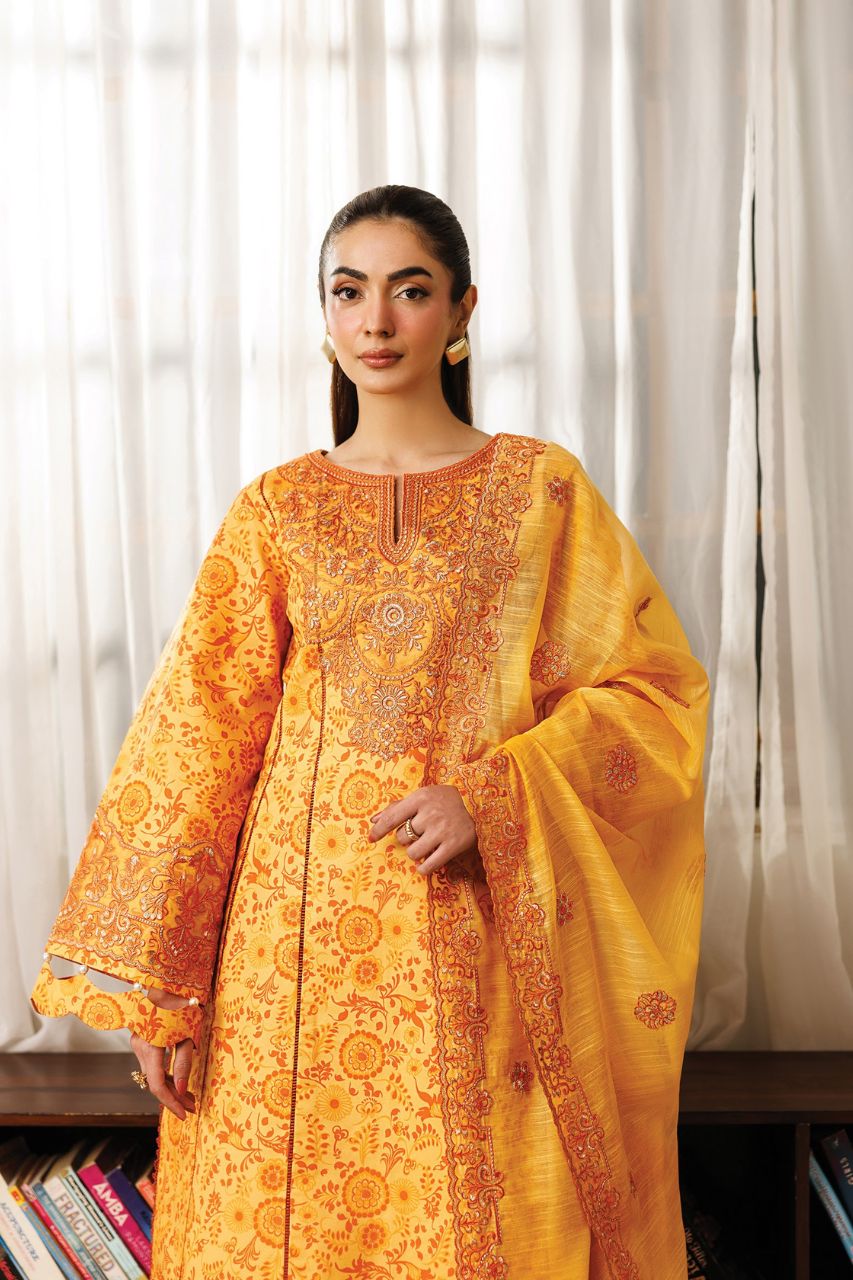 Leila By Mahnur | Lawn'26