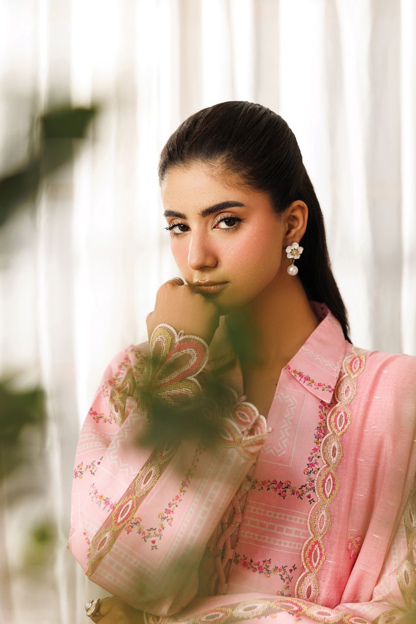 Leila By Mahnur | Lawn'26