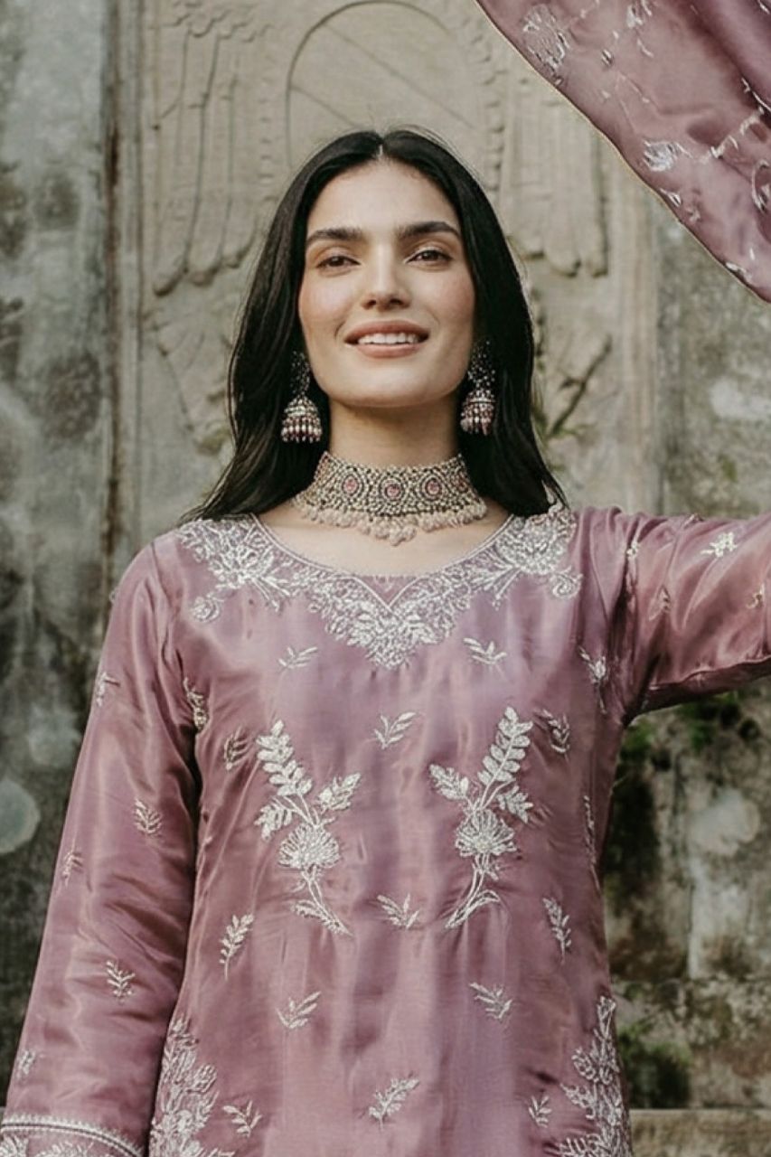 Kashvi | Zaib-o-Zeenat | Emb Shisha Silk-3PC