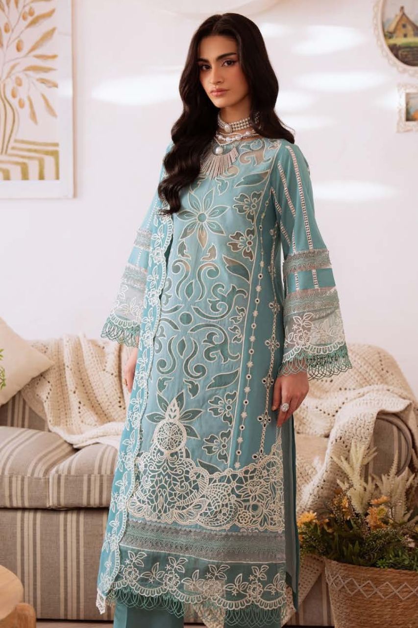 Shanaya By Mahnur | Lawn'26