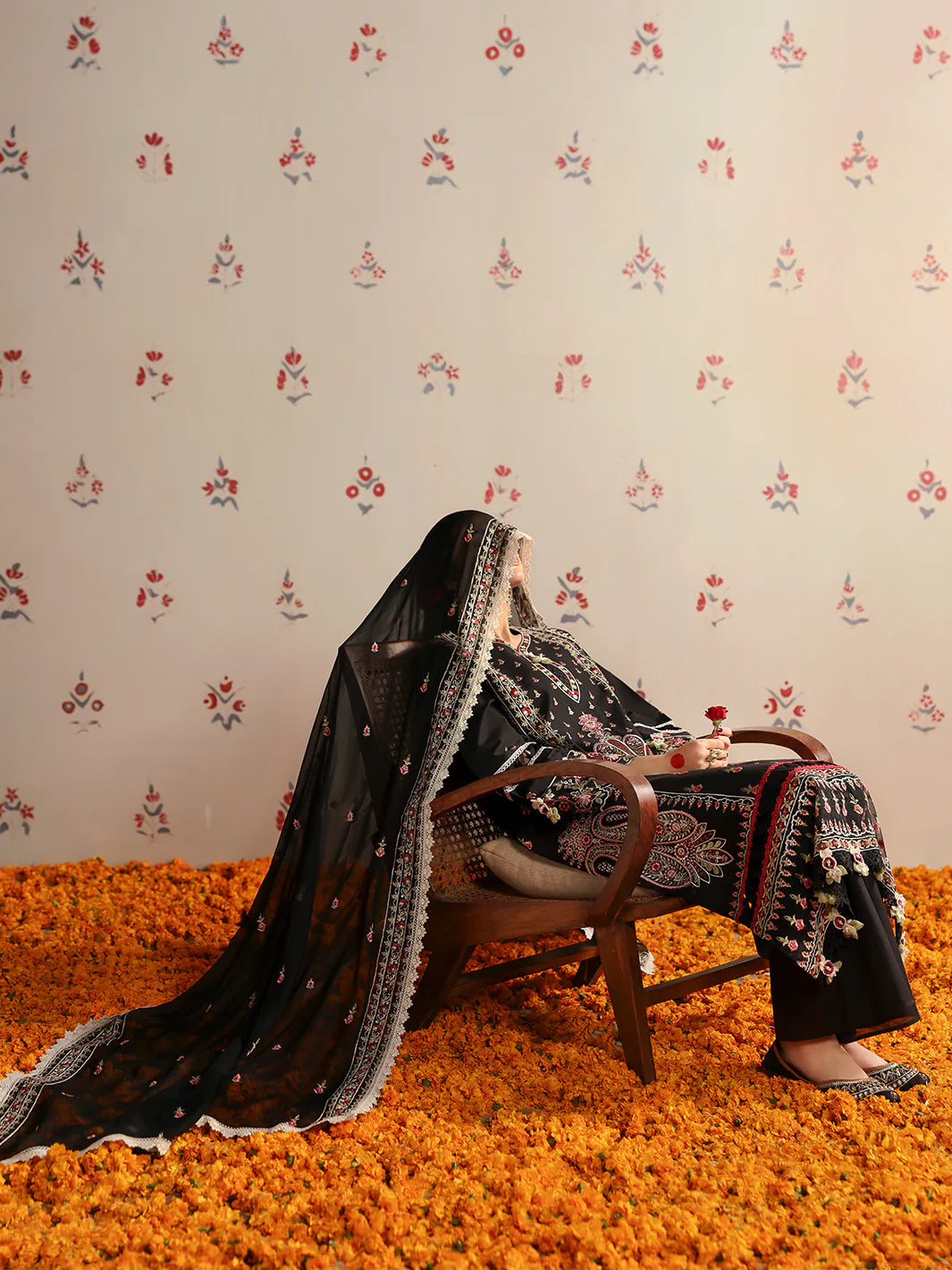 Angan | Mahnur Luxury Embroidered Lawn | 3PC