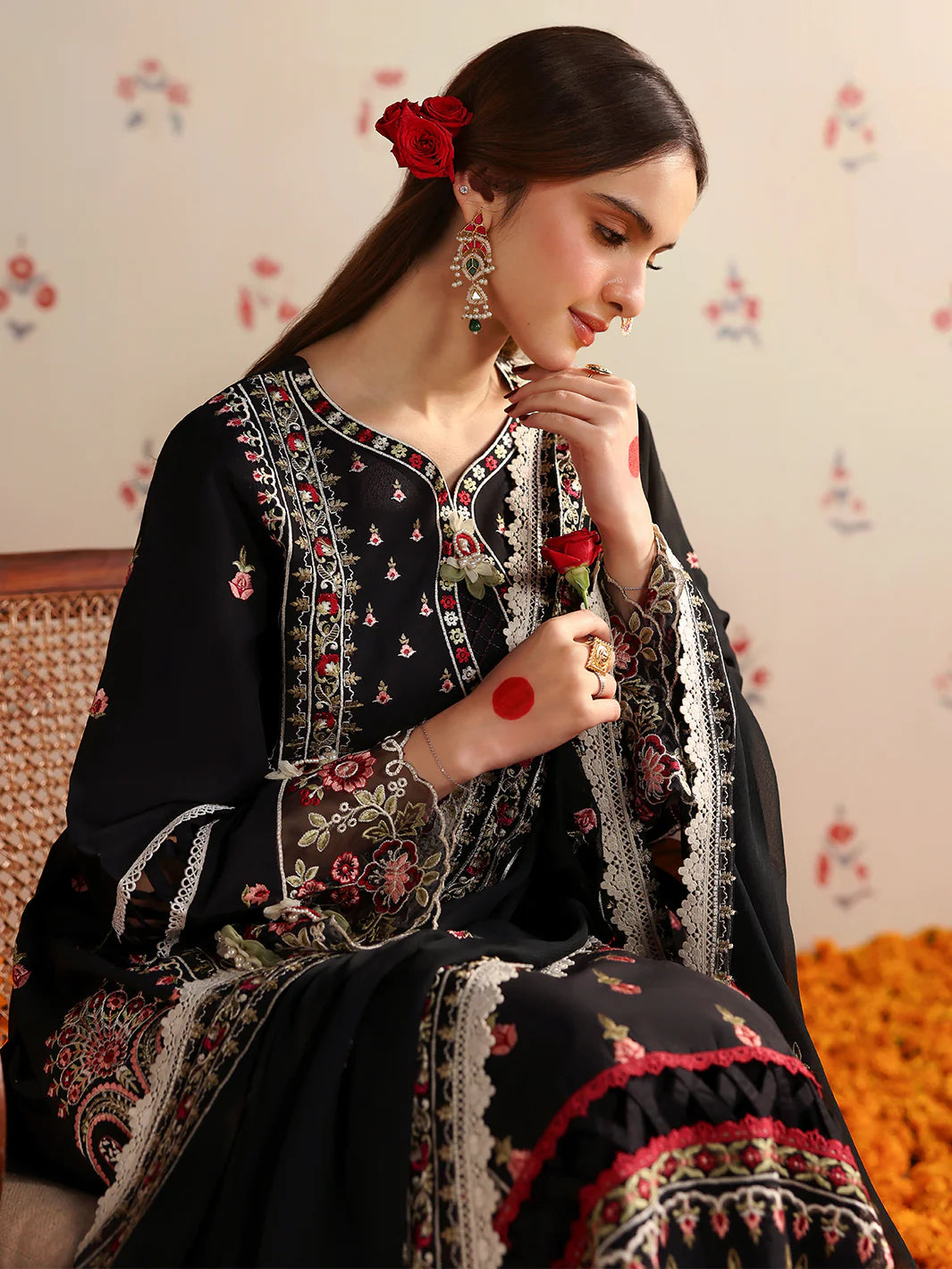 Angan | Mahnur Luxury Embroidered Lawn | 3PC