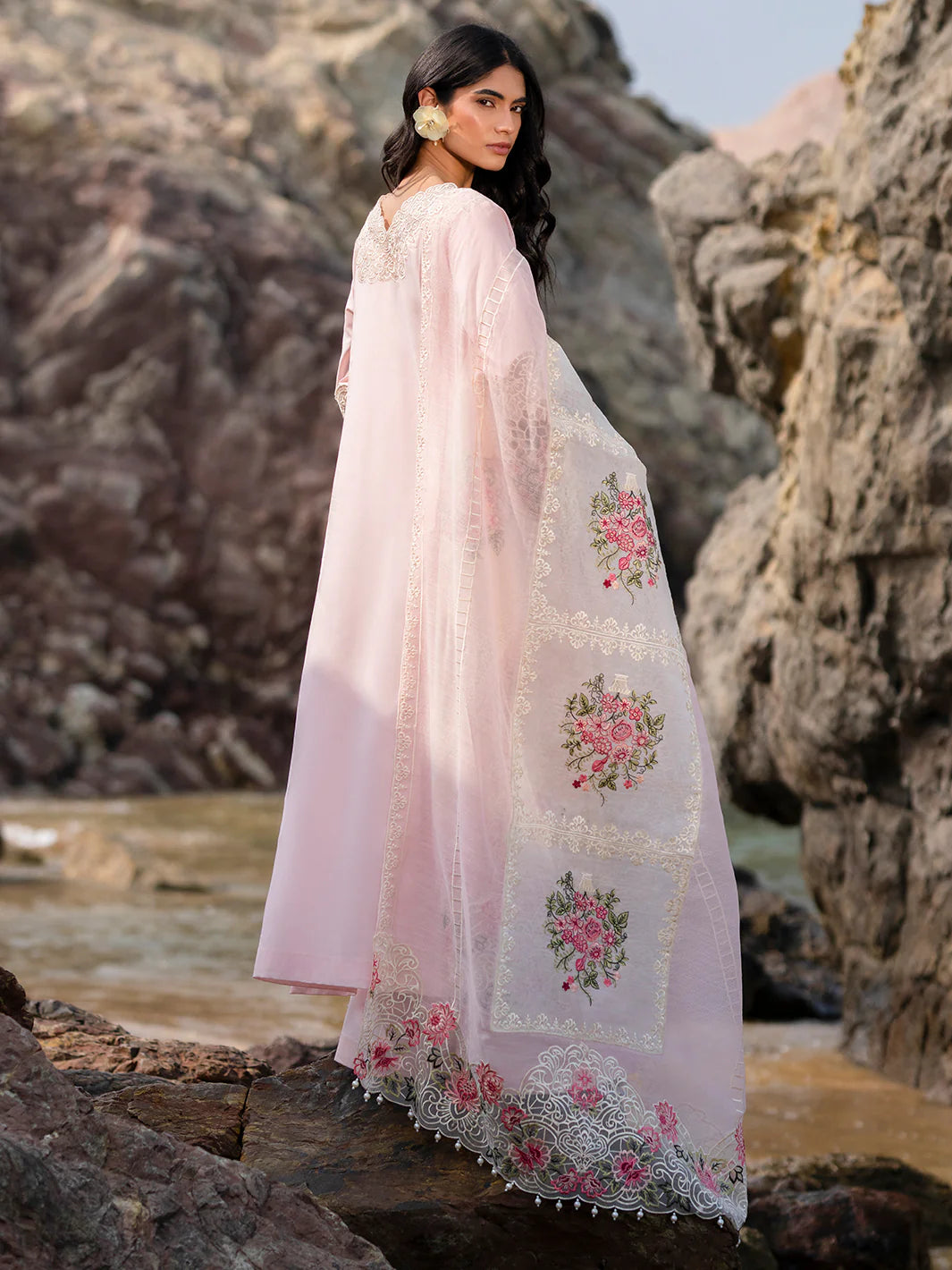 Sirene | Mahnur Luxury Lawn | 3-PC