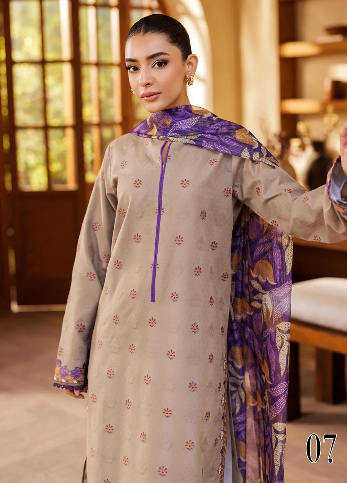 Amari | Rajbari luxury Lawn | 3-PC