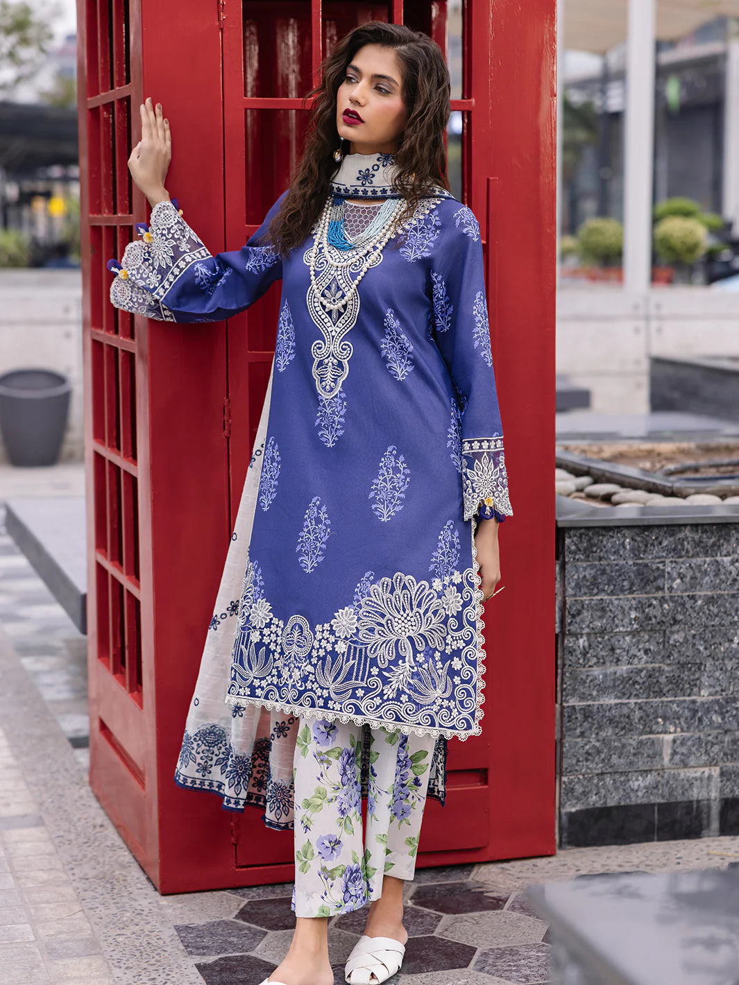 Broadway | Mahnur | Luxury Lawn