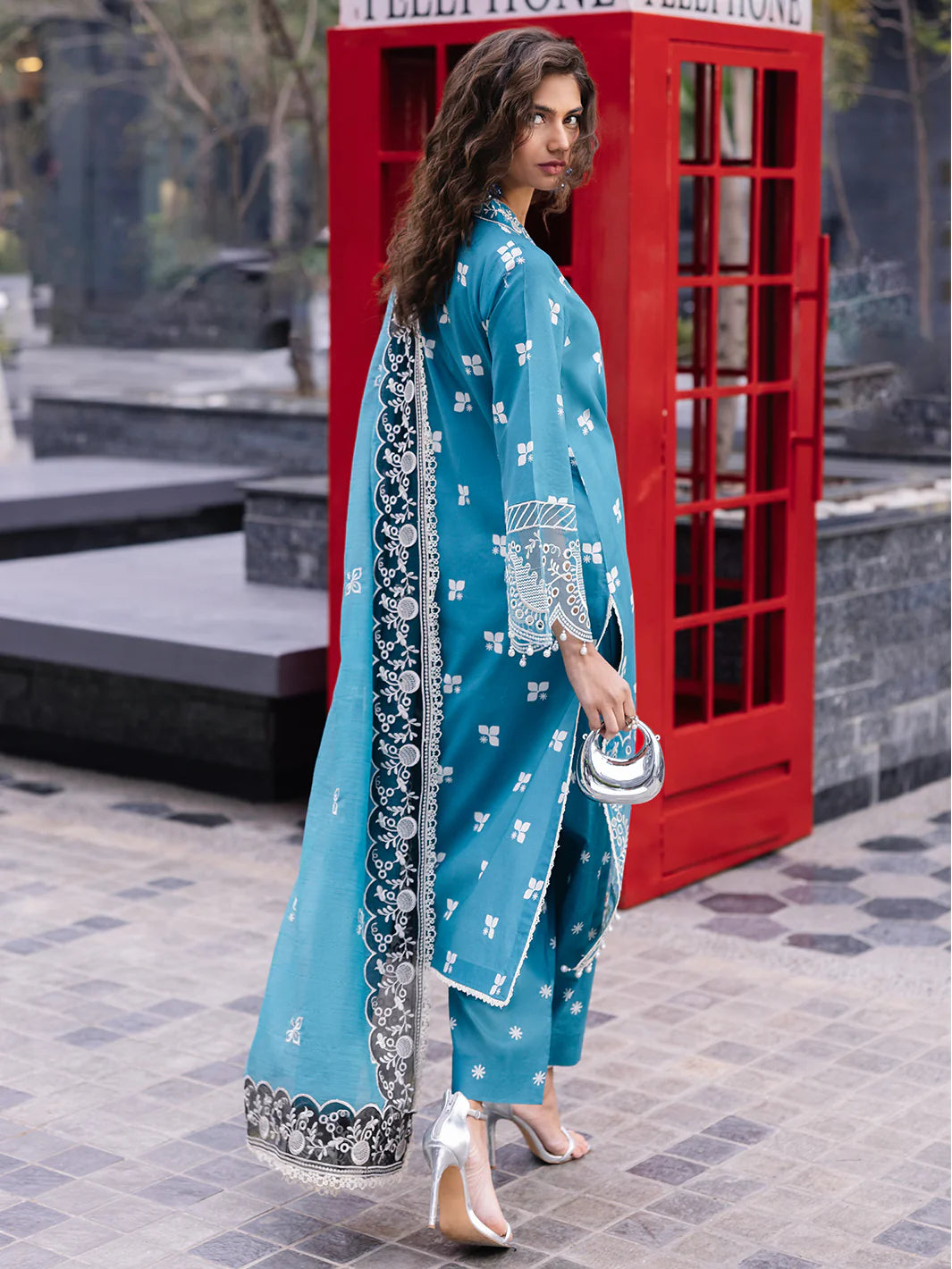 Broadway | Mahnur | Luxury Lawn