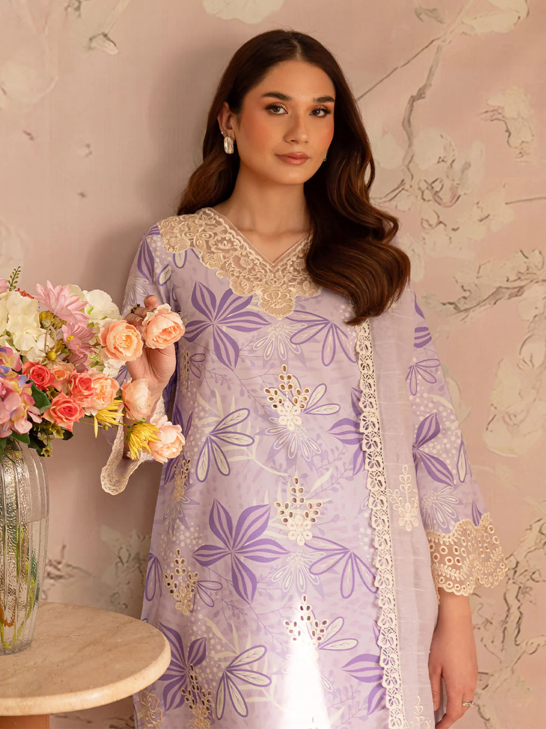 Leila | Mahnur Luxury Lawn | 3PC