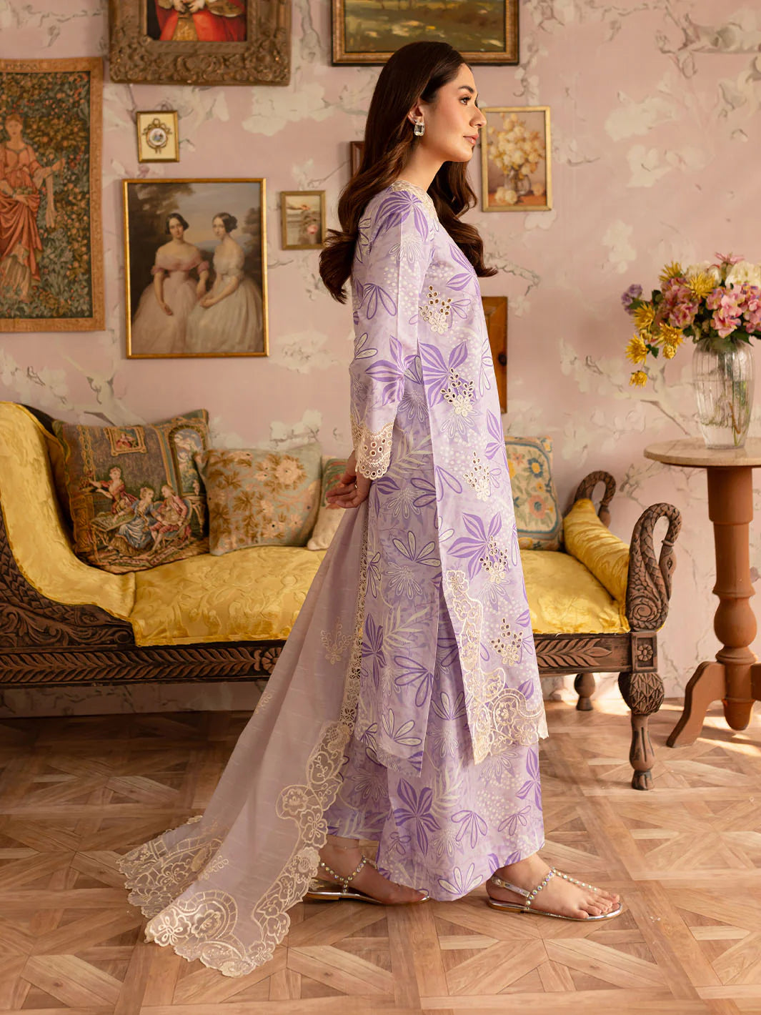 Leila | Mahnur Luxury Lawn | 3PC