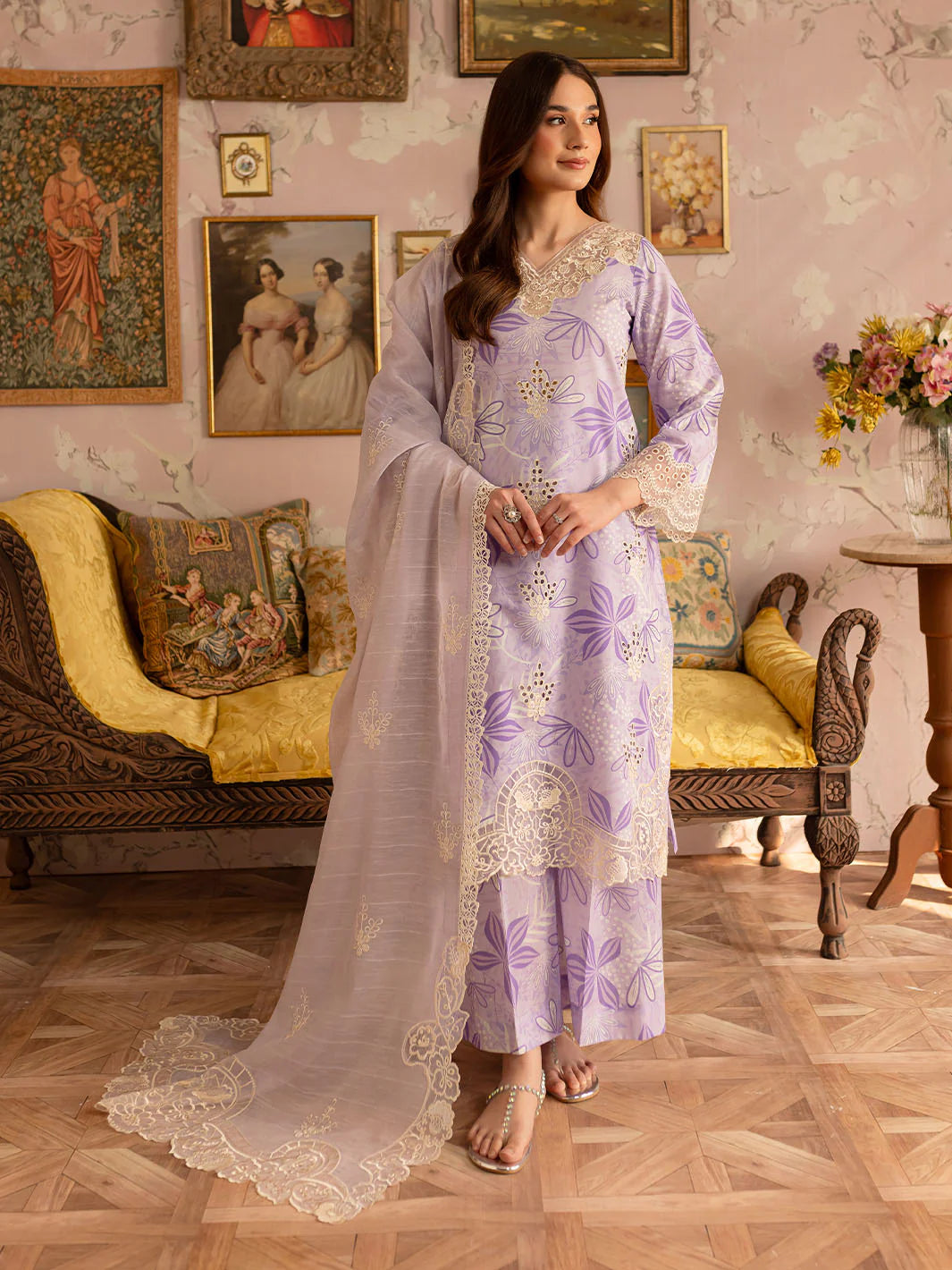 Leila | Mahnur Luxury Lawn | 3PC