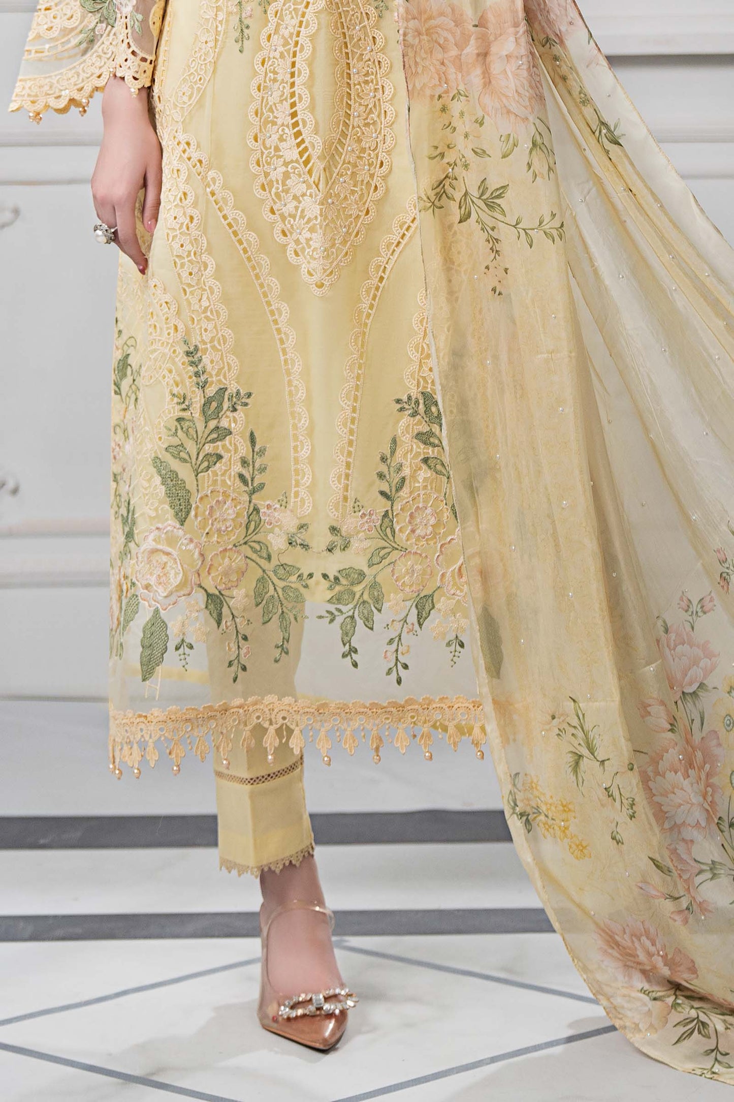 Maria B | Luxury Lawn | 3PC