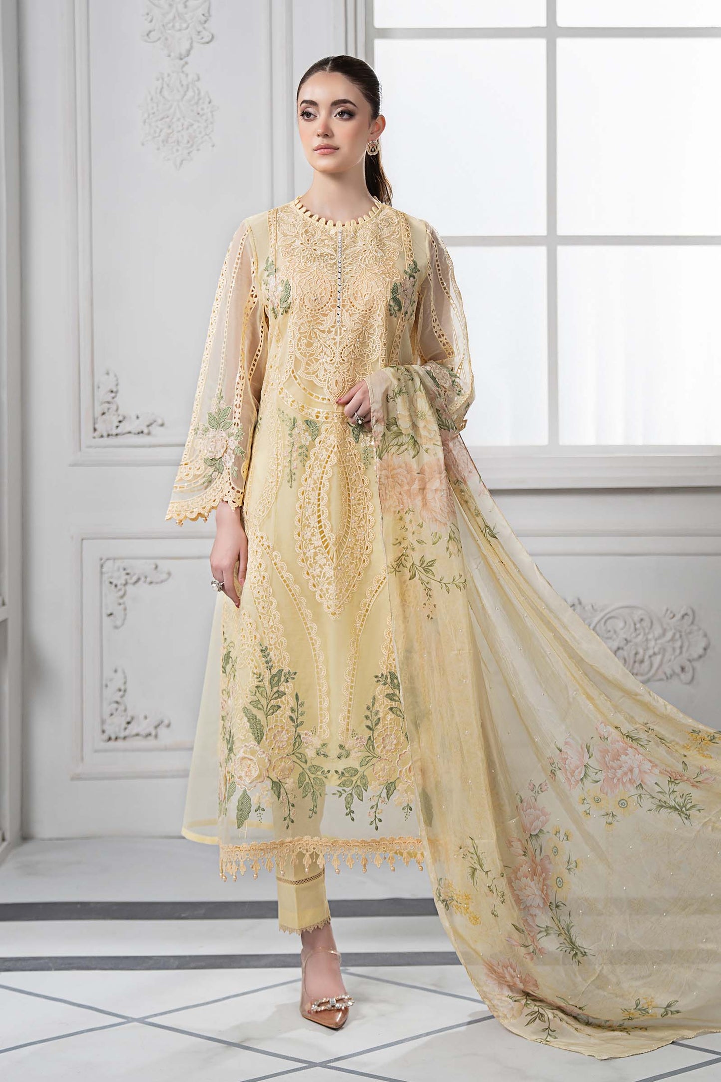 Maria B | Luxury Lawn | 3PC