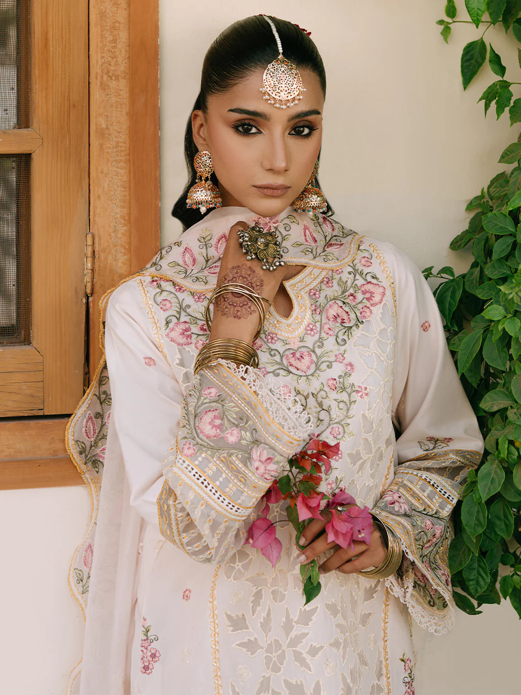 Shanaya | Mahnur Luxury Lawn