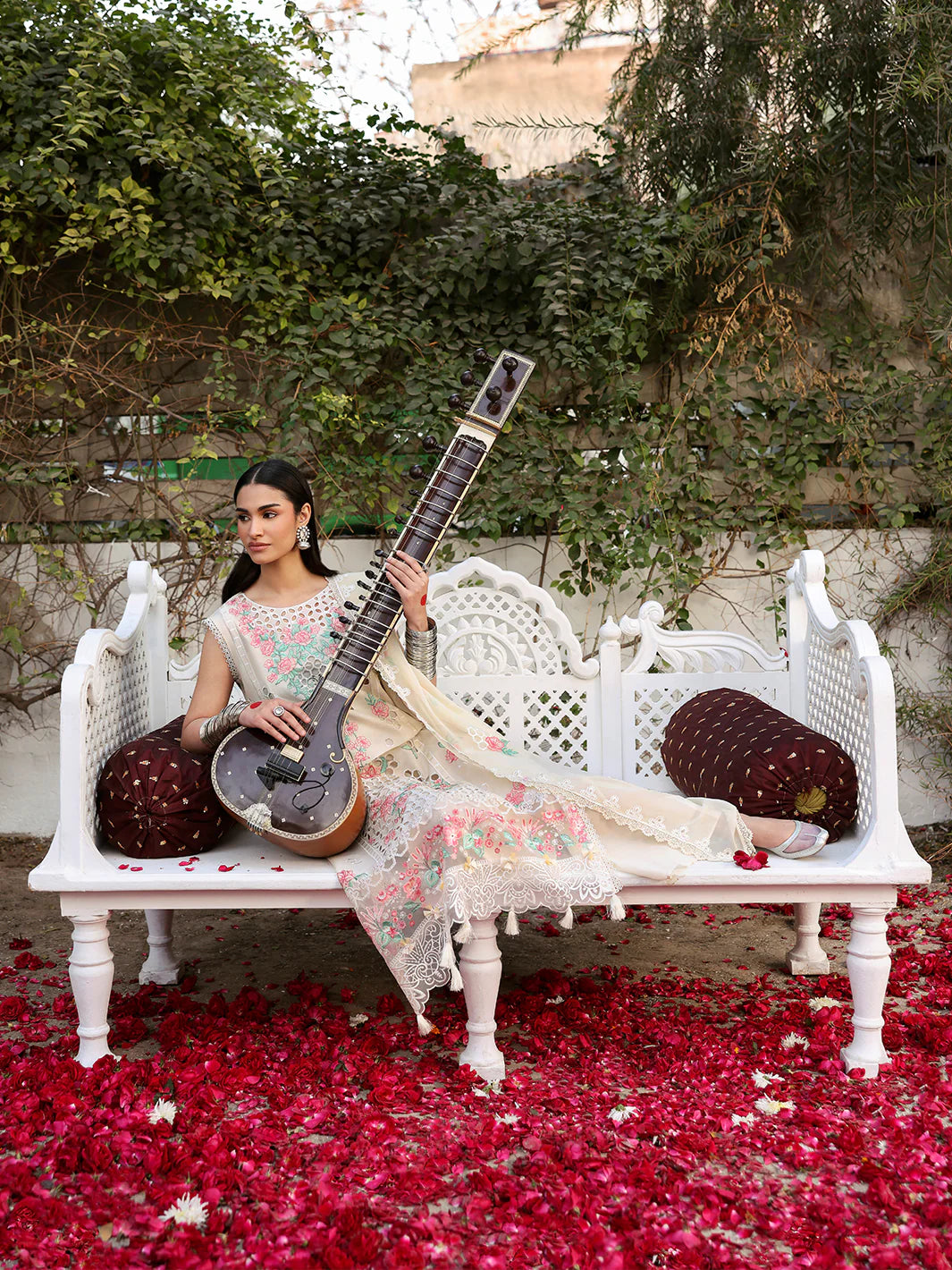 Angan | Mahnur Luxury Embroidered Lawn | 3PC