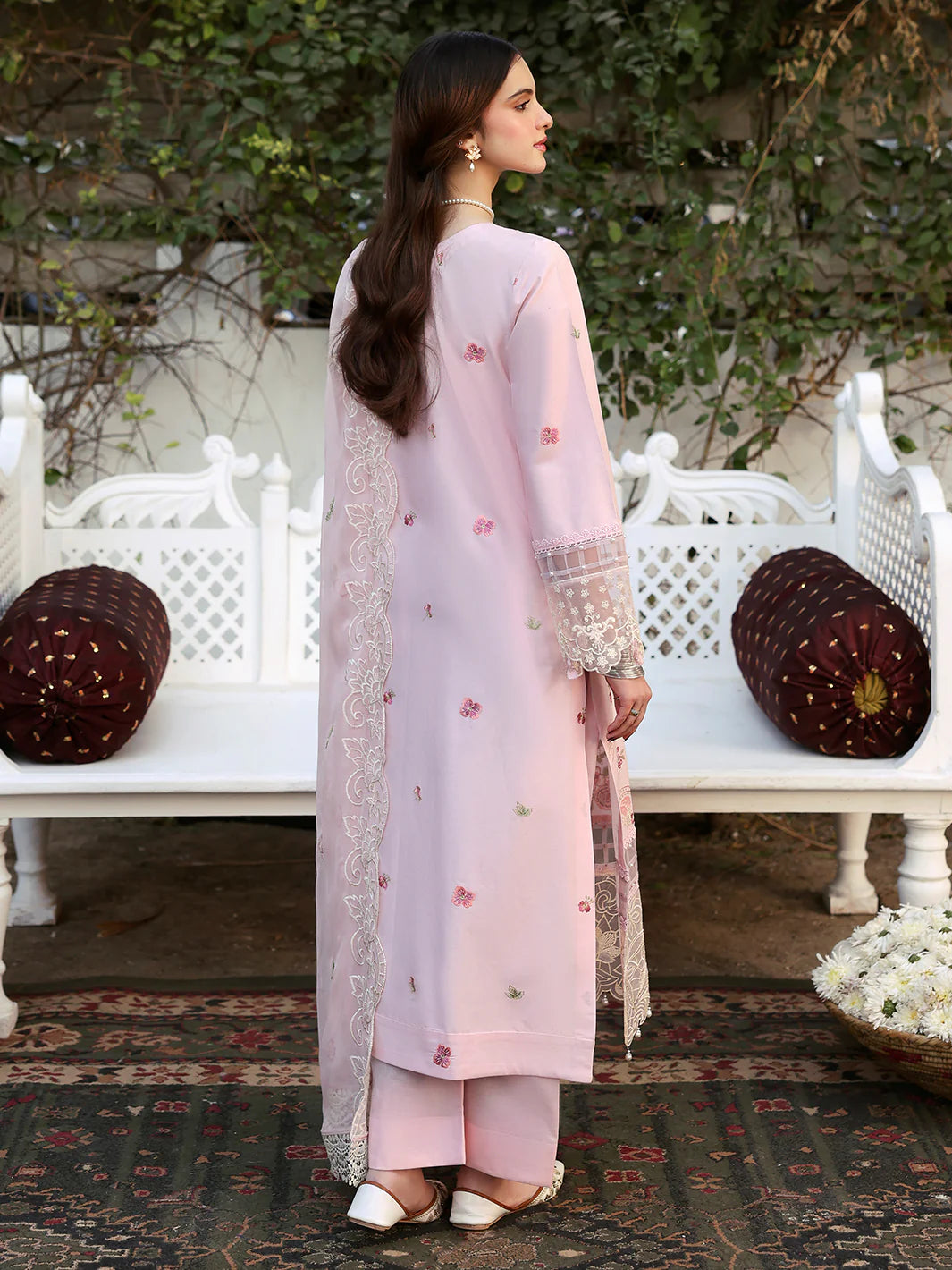 Angan | Mahnur Luxury Embroidered Lawn | 3PC