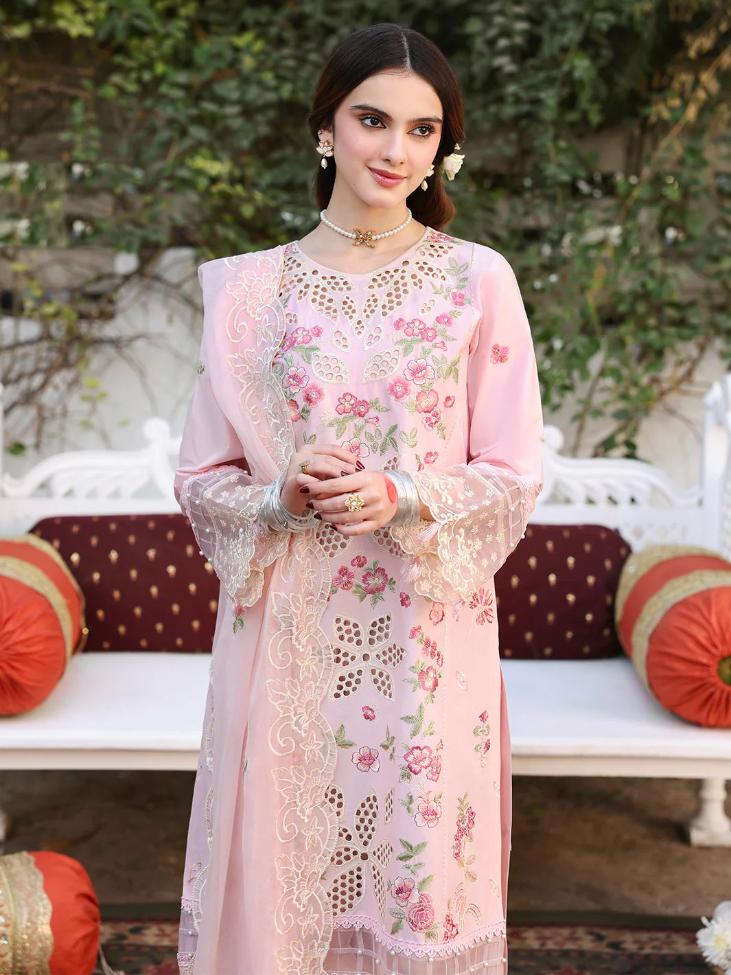 Angan | Mahnur Luxury Embroidered Lawn | 3PC