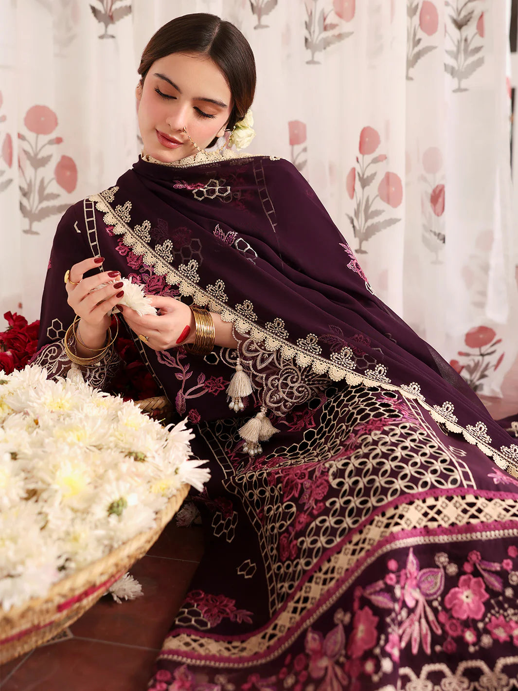 Angan | Mahnur Luxury Embroidered Lawn | 3PC