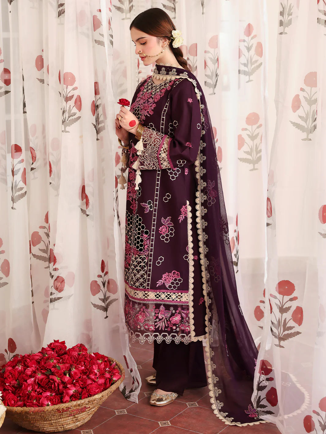 Angan | Mahnur Luxury Embroidered Lawn | 3PC