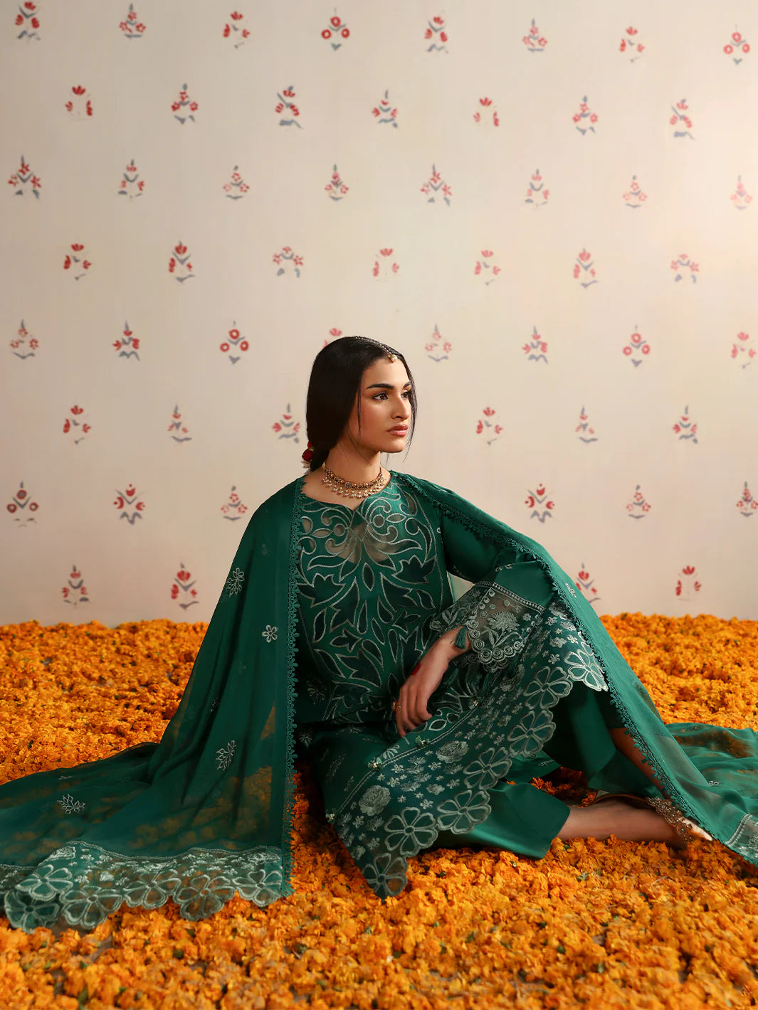 Angan | Mahnur Luxury Embroidered Lawn | 3PC