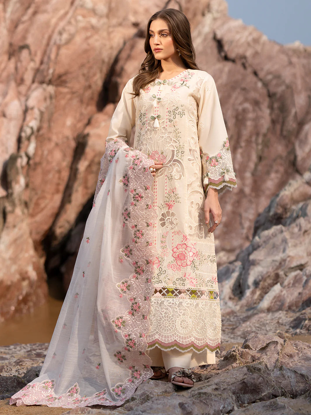 Sirene | Mahnur Luxury Lawn | 3-PC