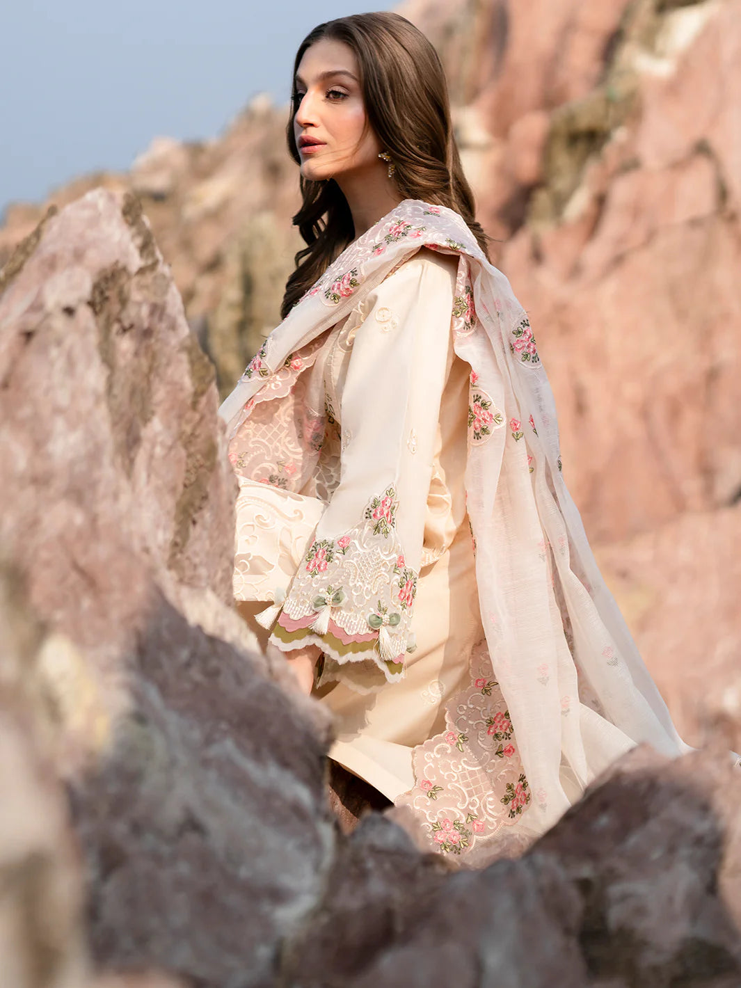 Sirene | Mahnur Luxury Lawn | 3-PC