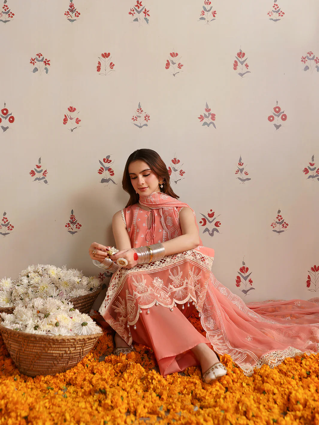 Angan | Mahnur Luxury Embroidered Lawn | 3PC
