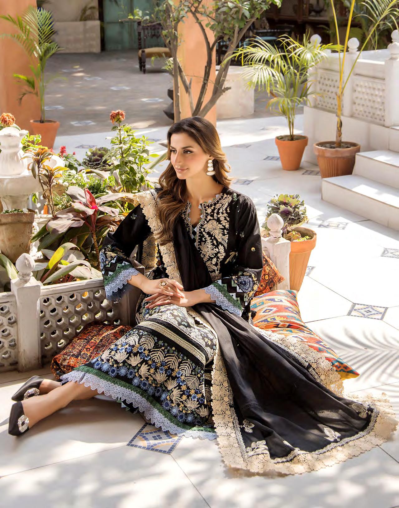 Eshaisha Luxury Lawn 3-PC