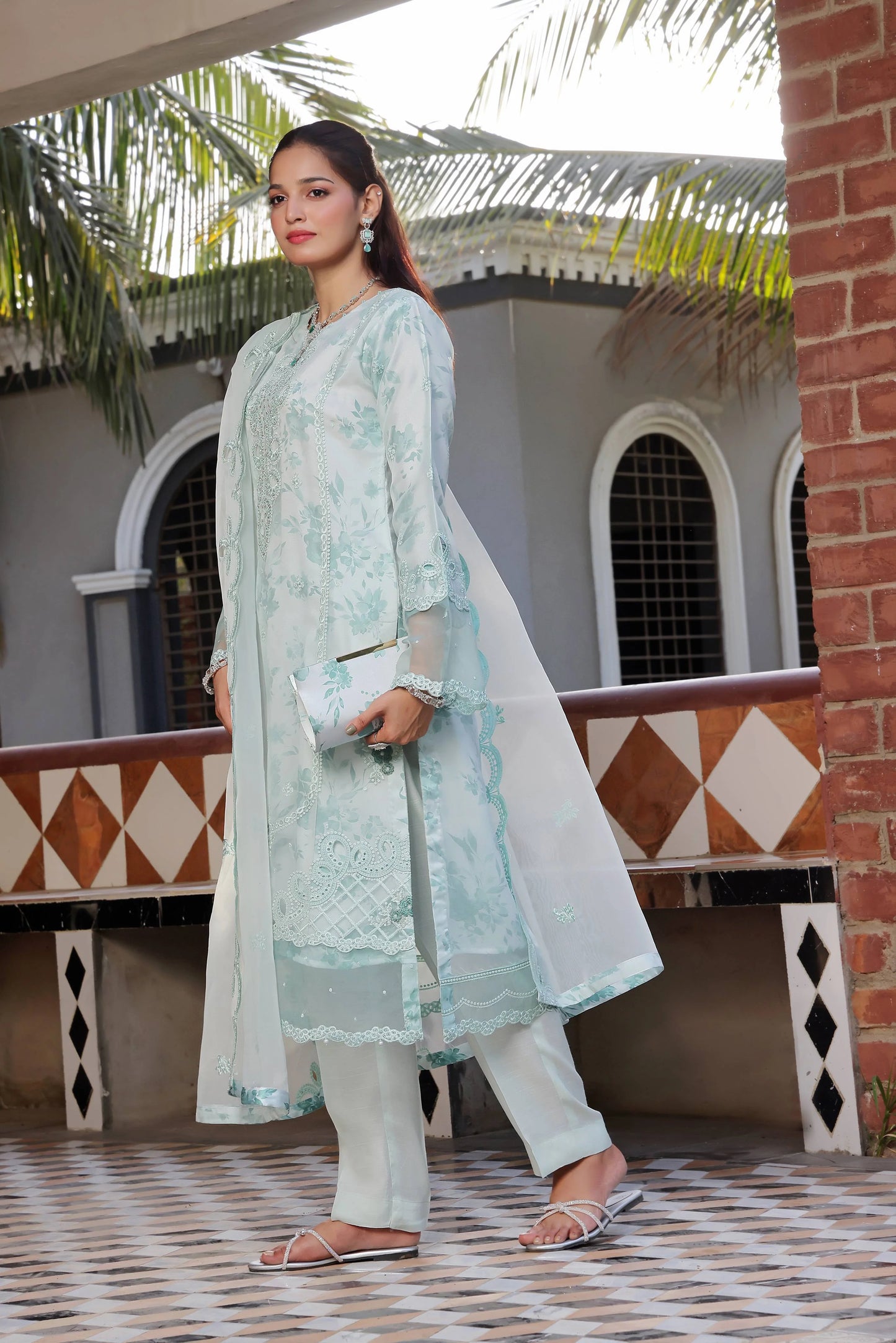 Lavish | Dressline | Luxury Lawn