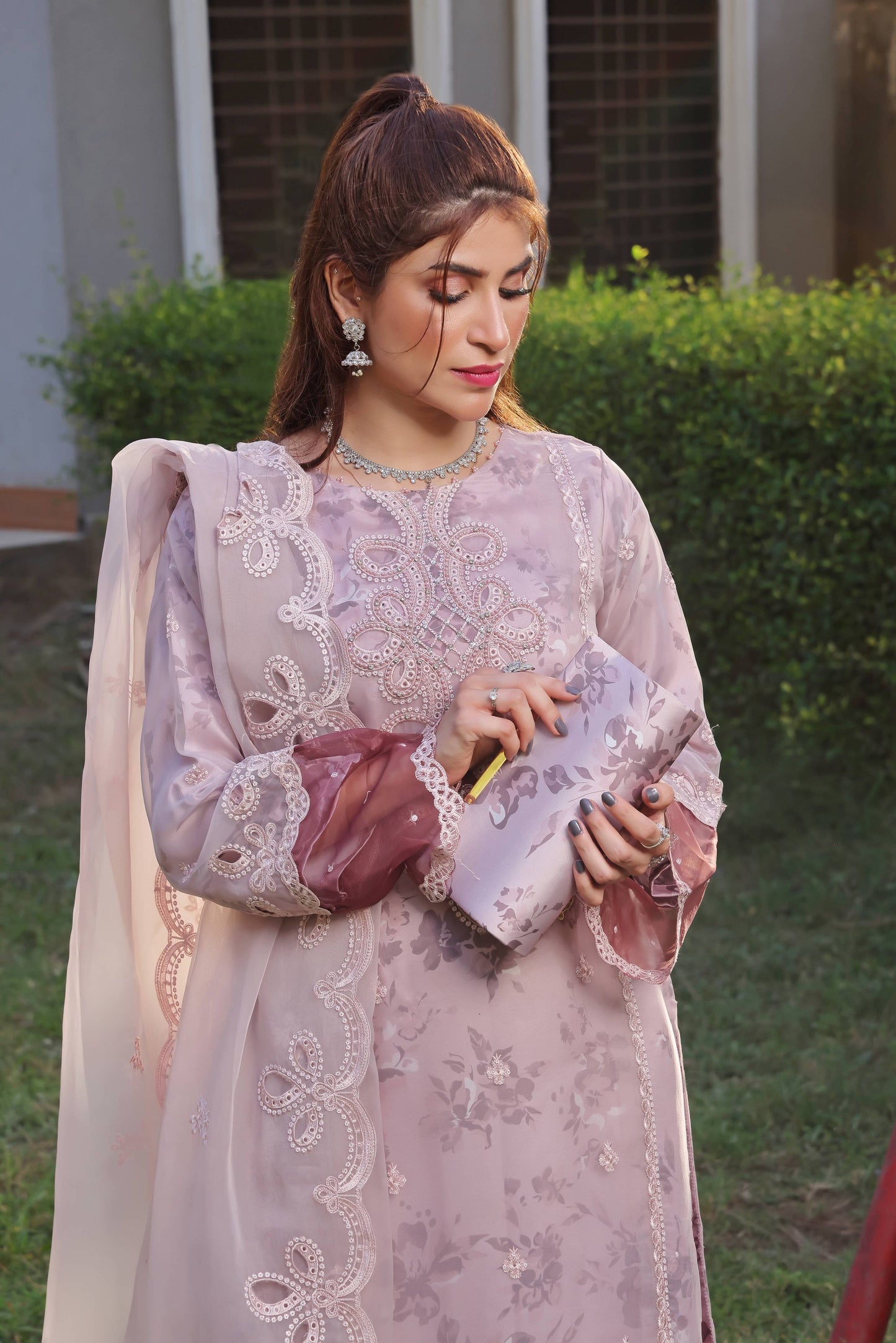 Lavish | Dressline | Luxury Lawn