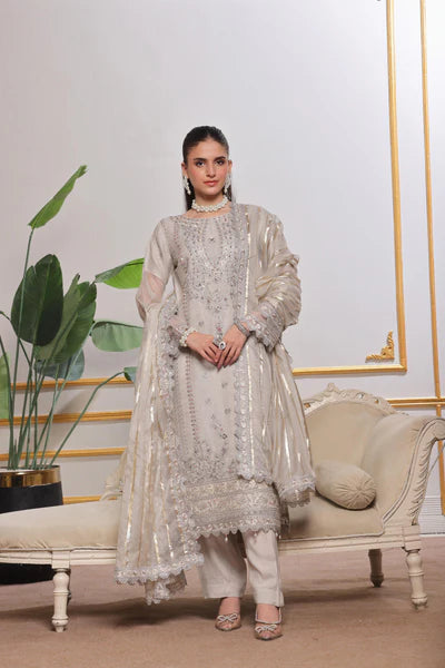 Red Rose | Dressline | Aiyudiya