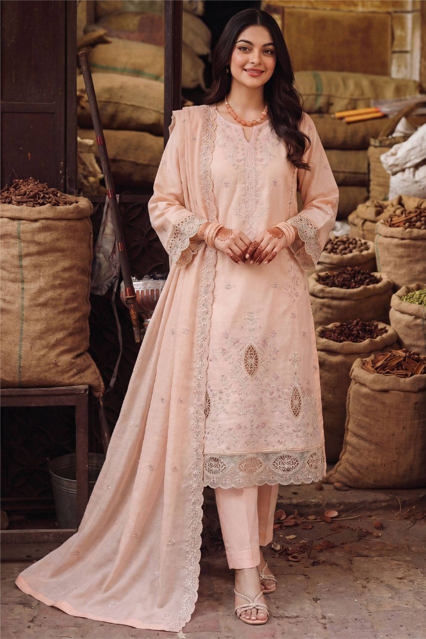 Fatima Bano By Dastak | Lawn'26