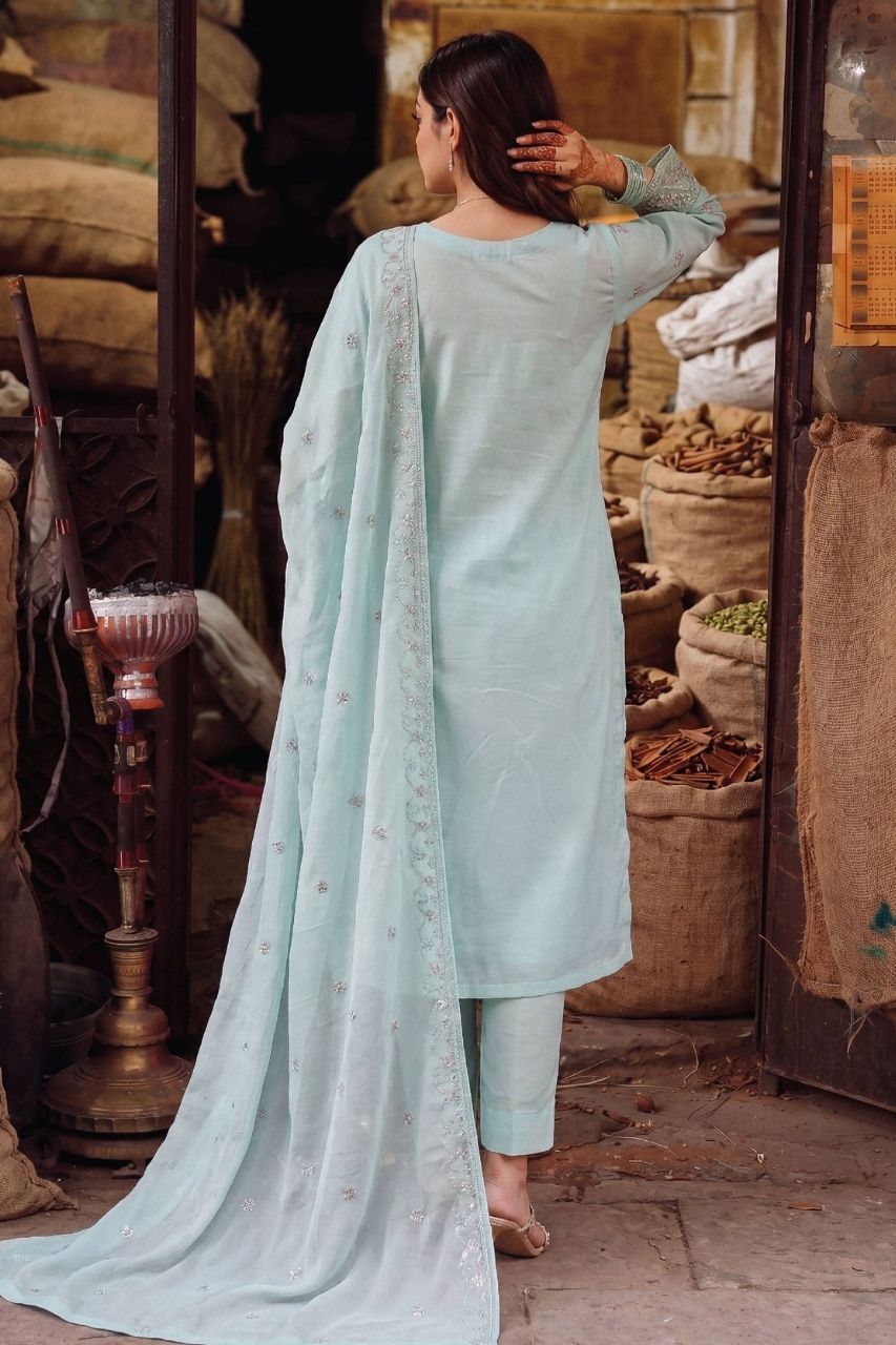 Fatima Bano By Dastak | Lawn'26