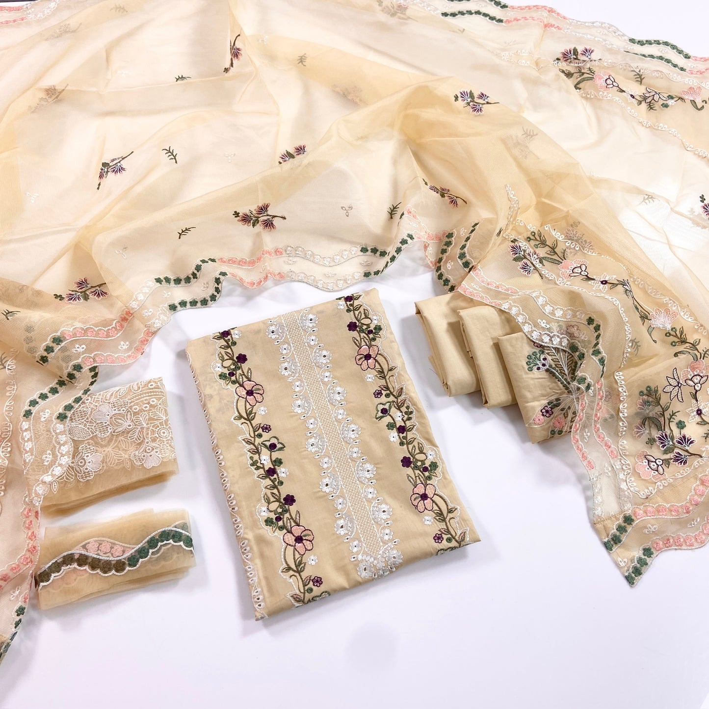 Aneelas Luxury Embroidered Lawn Collection 3PC