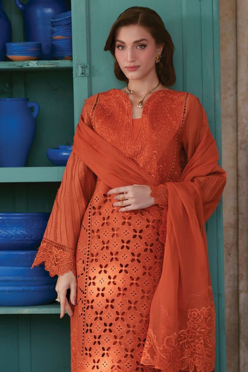 Nilofer By Mahnur | Lawn'26