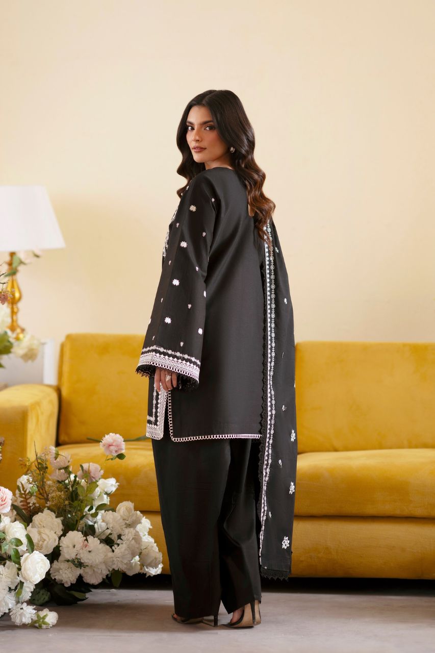 Ember By Mahnur | Lawn'26