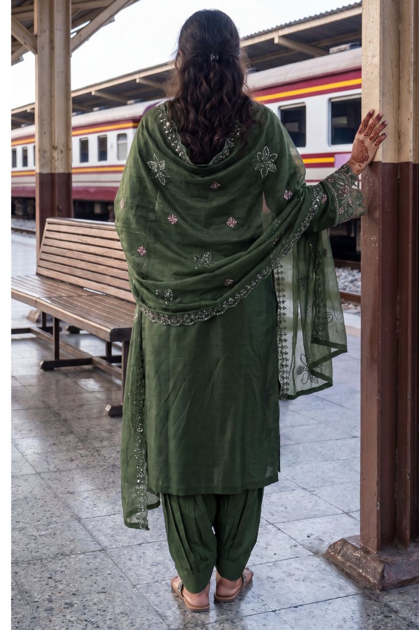 Zaib-o-Zeenat By Khuwab | Dressline | Lawn