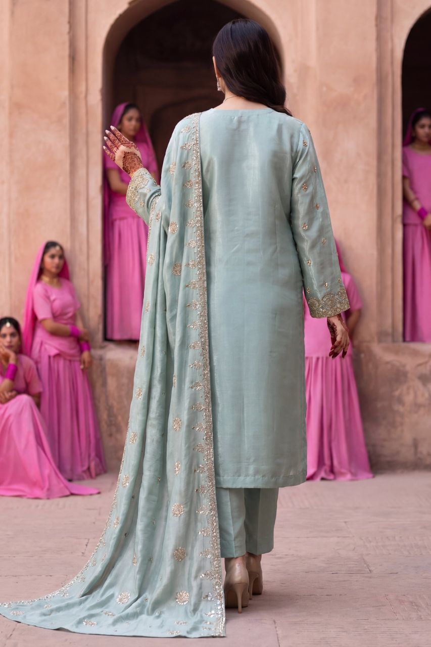 Fatima Bano By Aroob | Dressline | Lava Silk