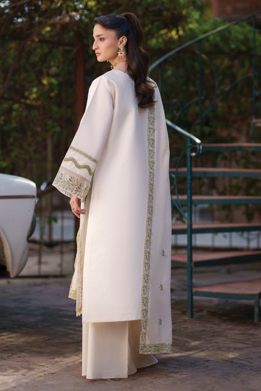 Fiona By Mahnur | Lawn'26