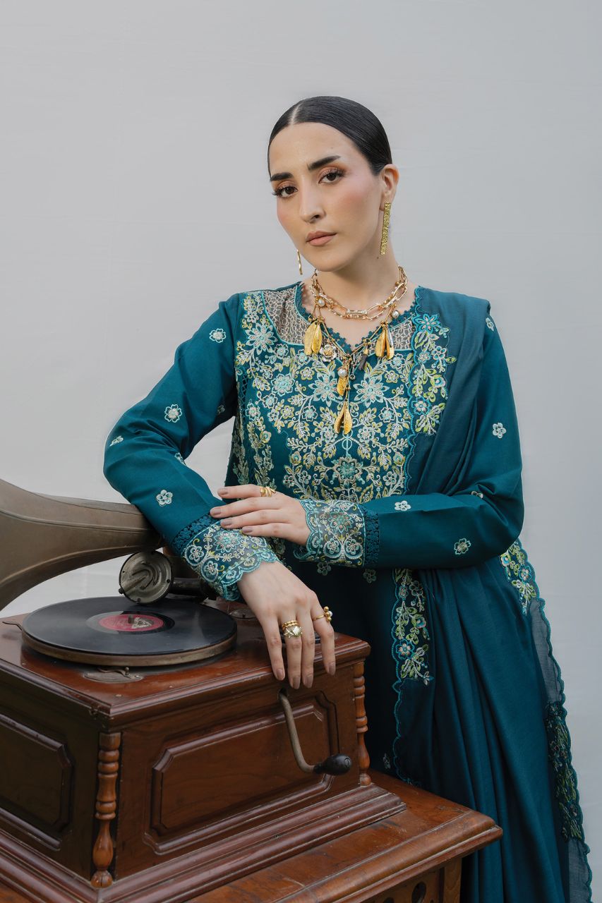 Amaya By Mahnur | Luxury Lawn'26