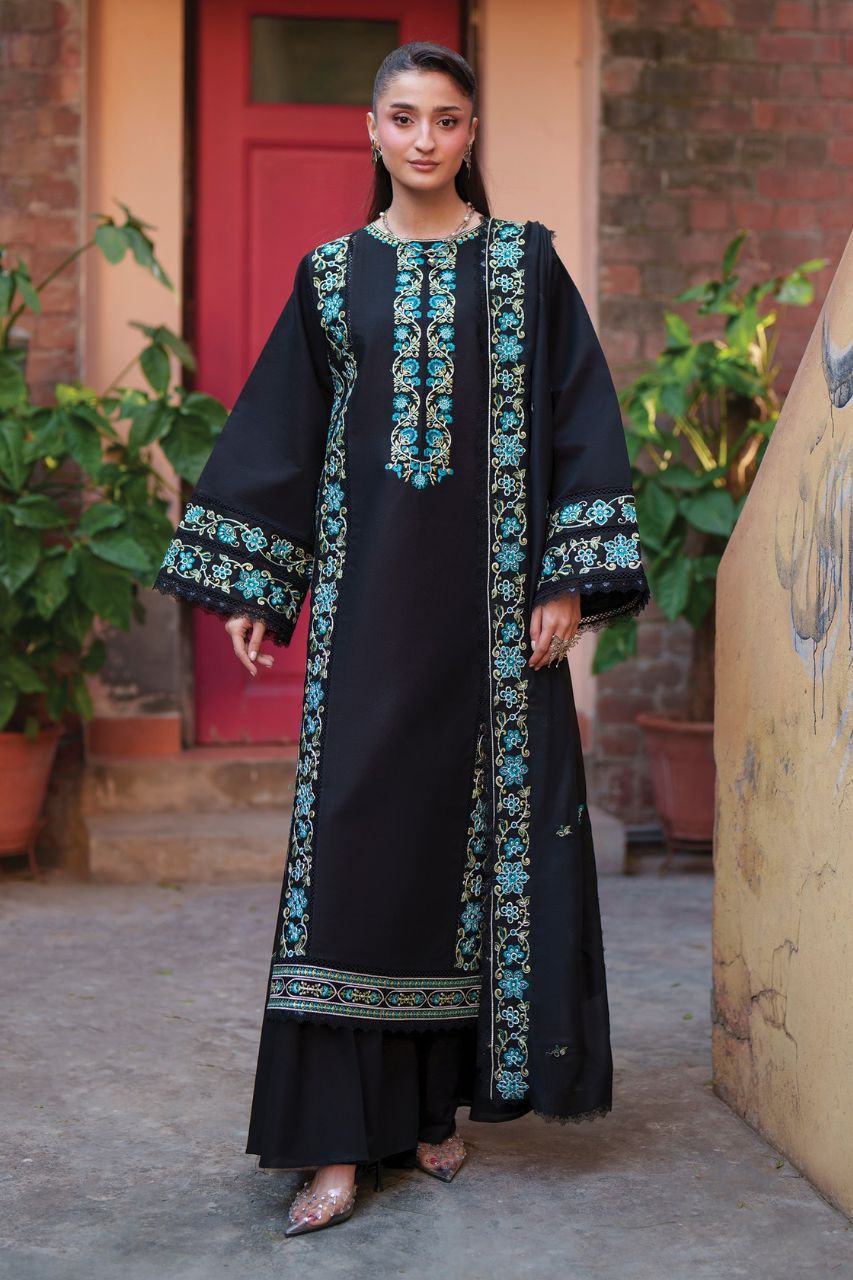 Fiona By Mahnur | Lawn'26