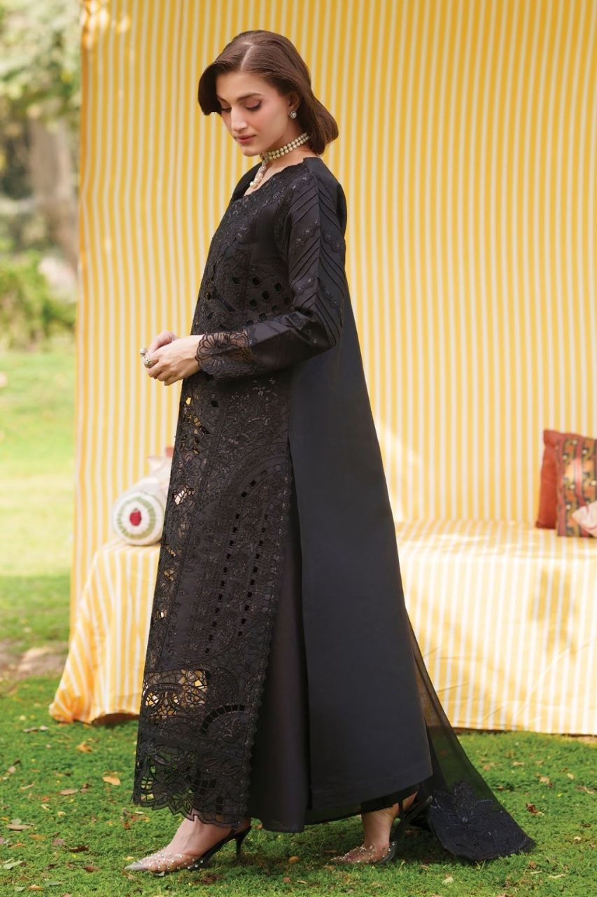 Nilofer By Mahnur | Lawn'26