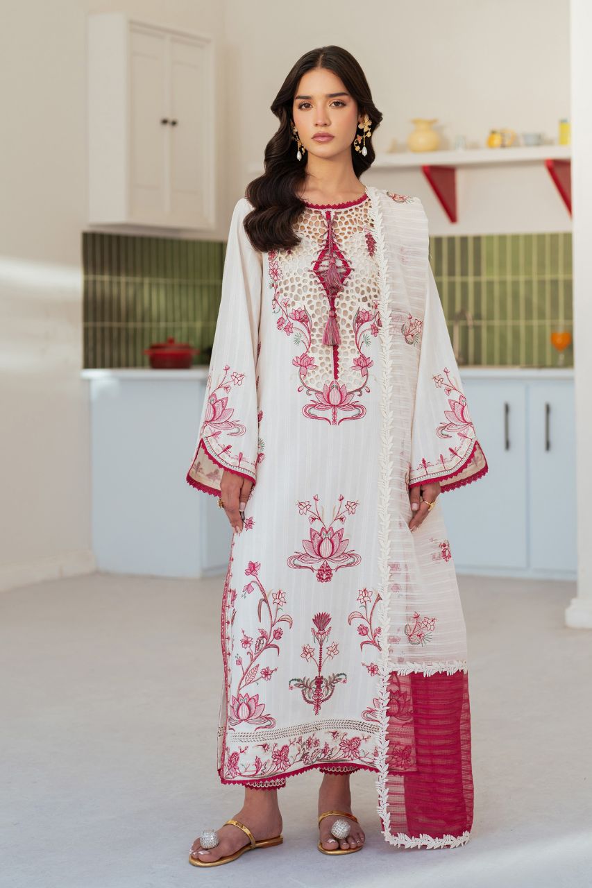 Sera By Mahnur | Lawn'26