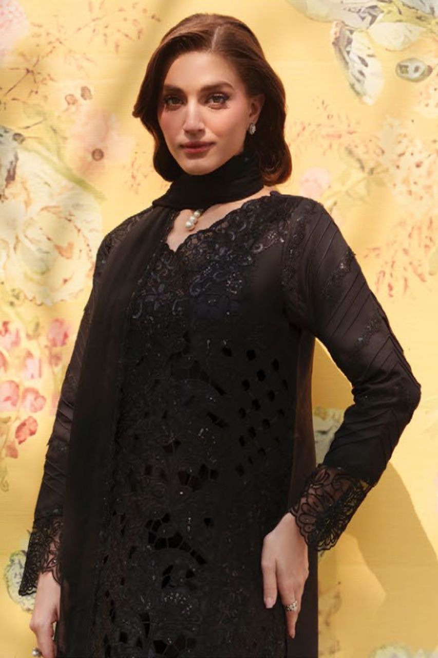 Nilofer By Mahnur | Lawn'26