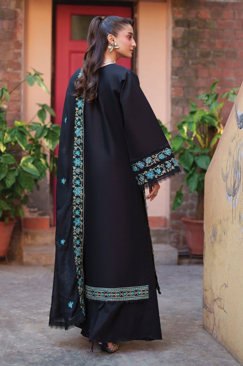 Fiona By Mahnur | Lawn'26