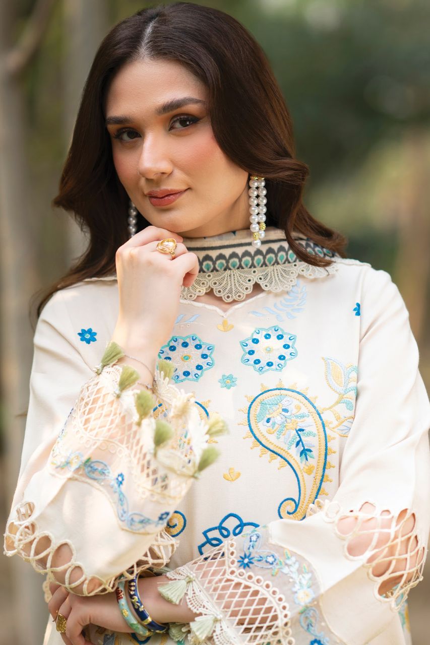 Angan By Mahnur | Lawn'26