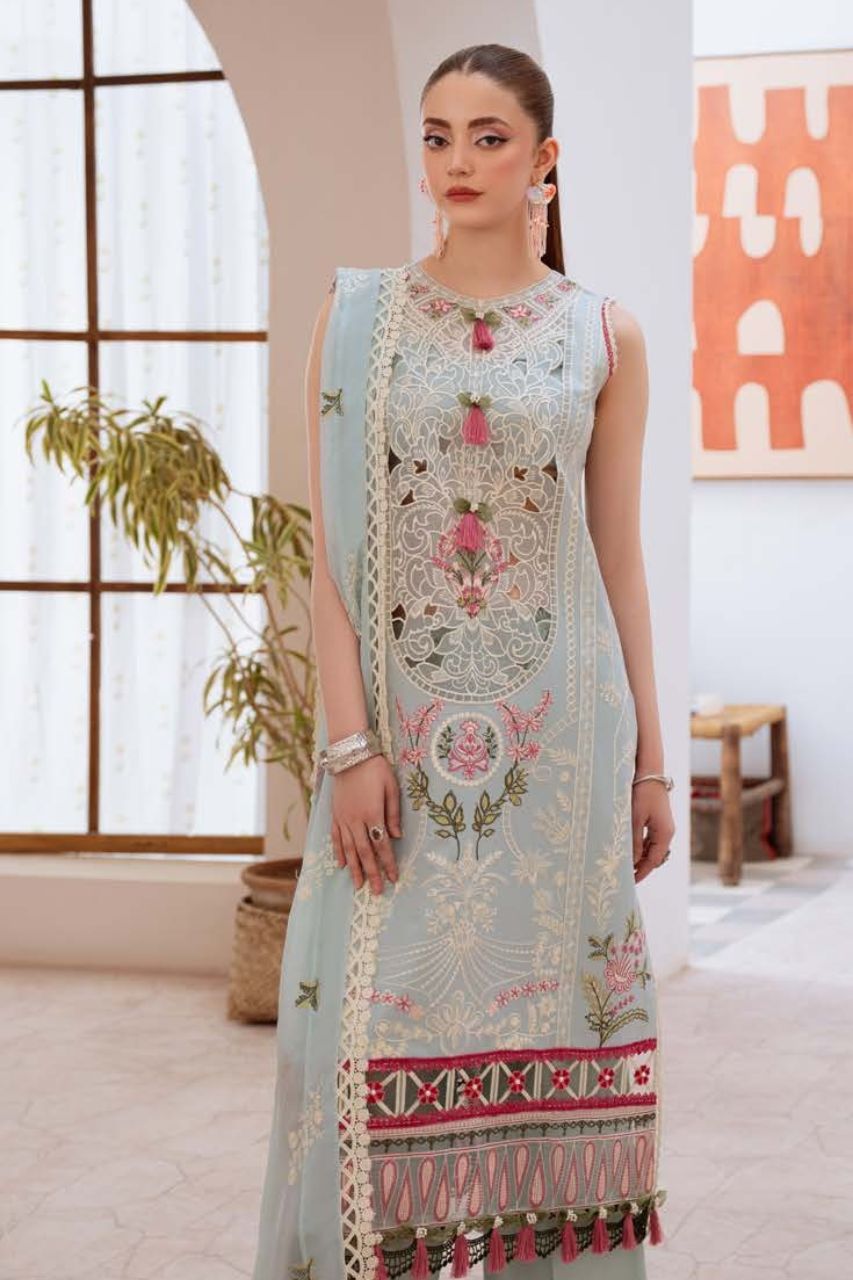Shanaya By Mahnur | Lawn'26